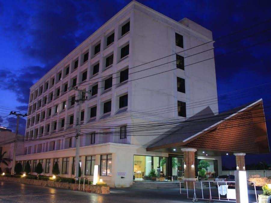 Ayutthaya Grand Hotel Bagian luar foto