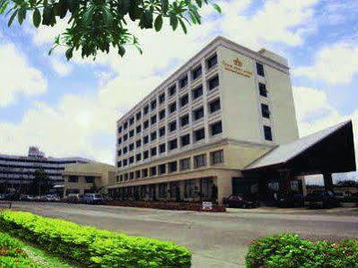 Ayutthaya Grand Hotel Bagian luar foto